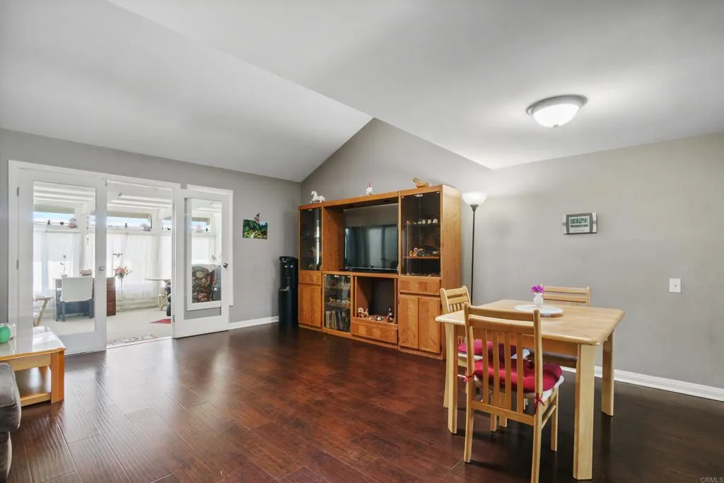 3685 Vista Campana N # 16