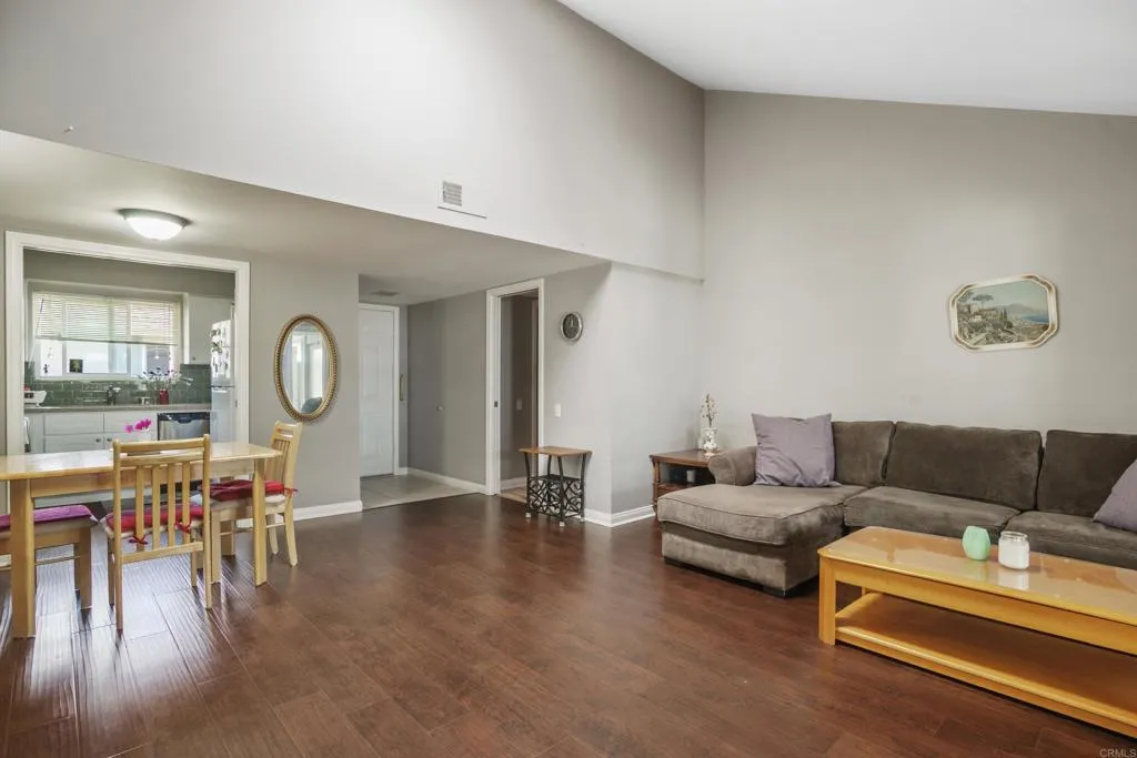 3685 Vista Campana N # 16