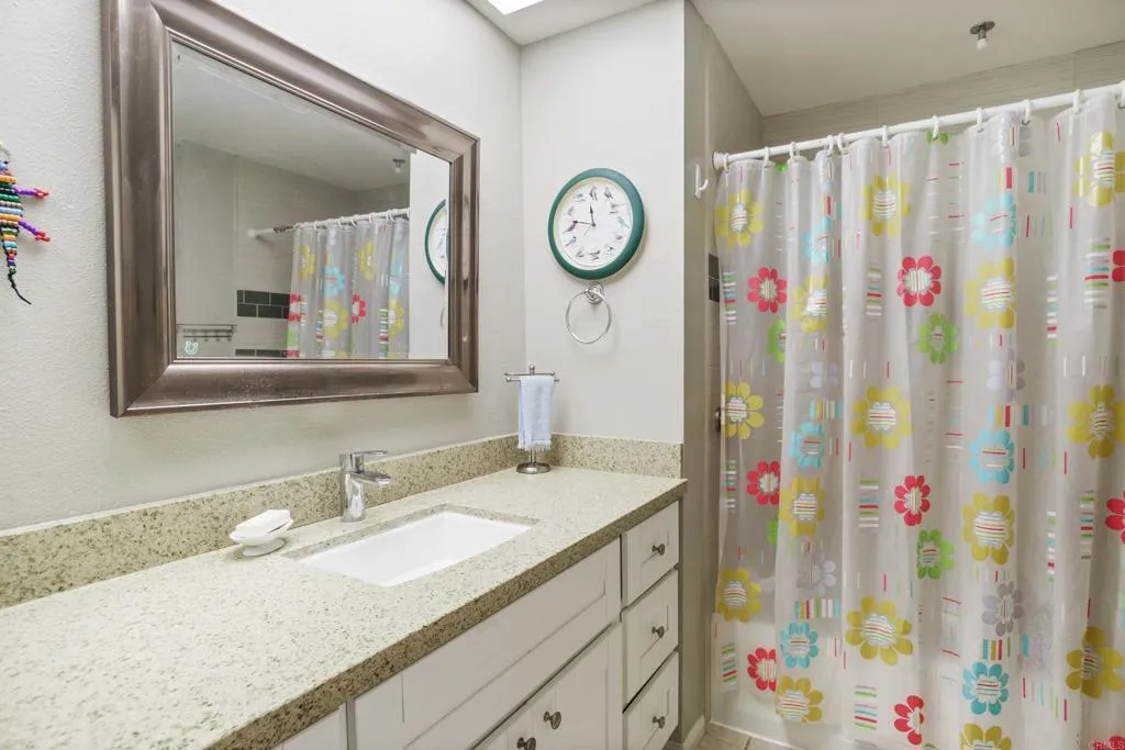 3685 Vista Campana N # 16
