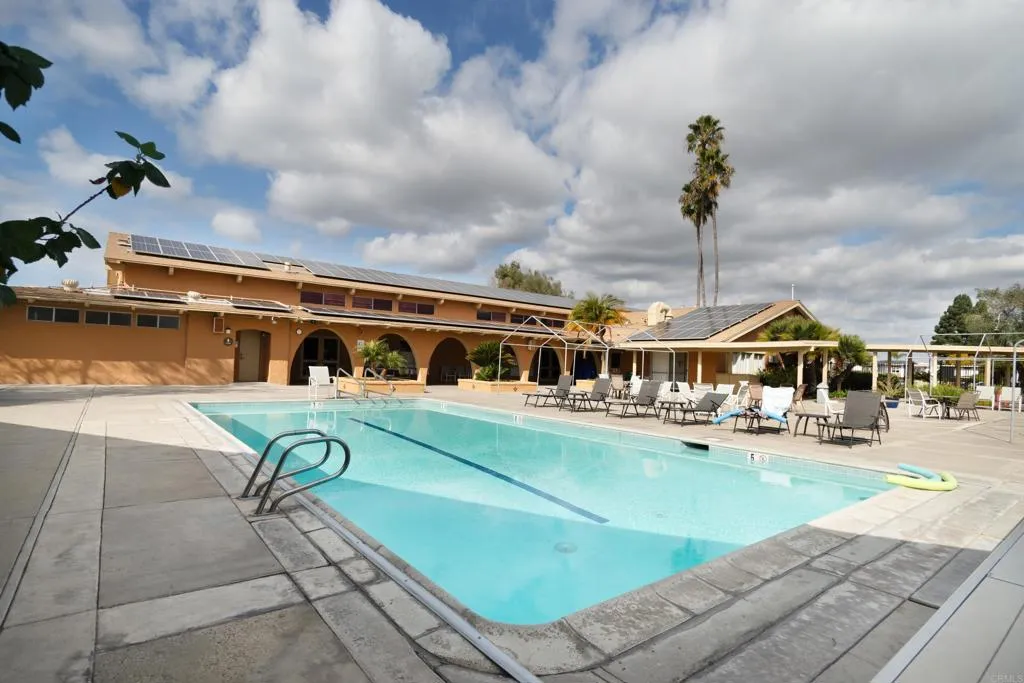 3685 Vista Campana N # 16