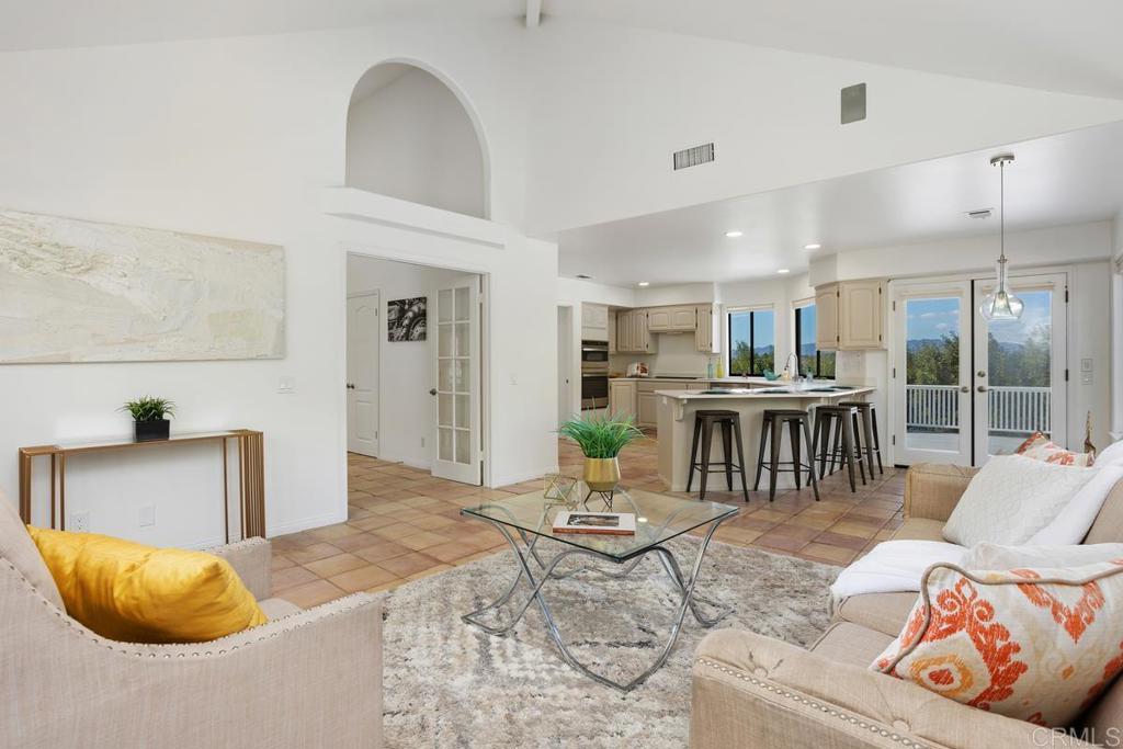 2488 Via Del Aquacate