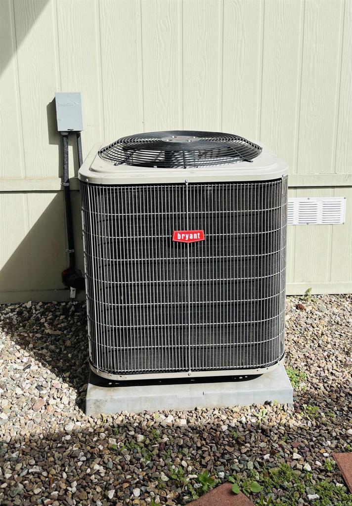 1010 E BOBIER SPC 137