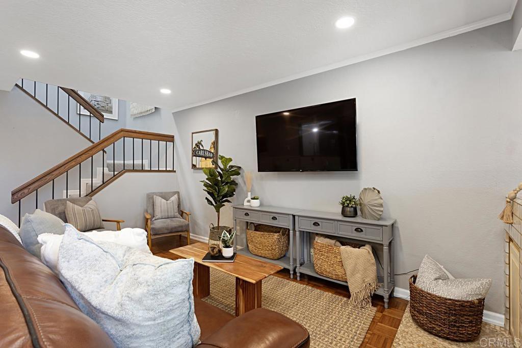 4011 Layang Layang Circle E