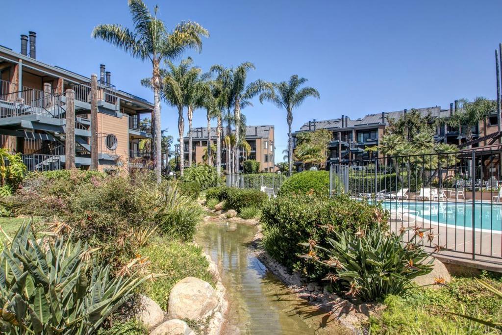 4011 Layang Layang Circle E