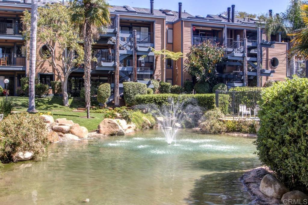 4011 Layang Layang Circle E