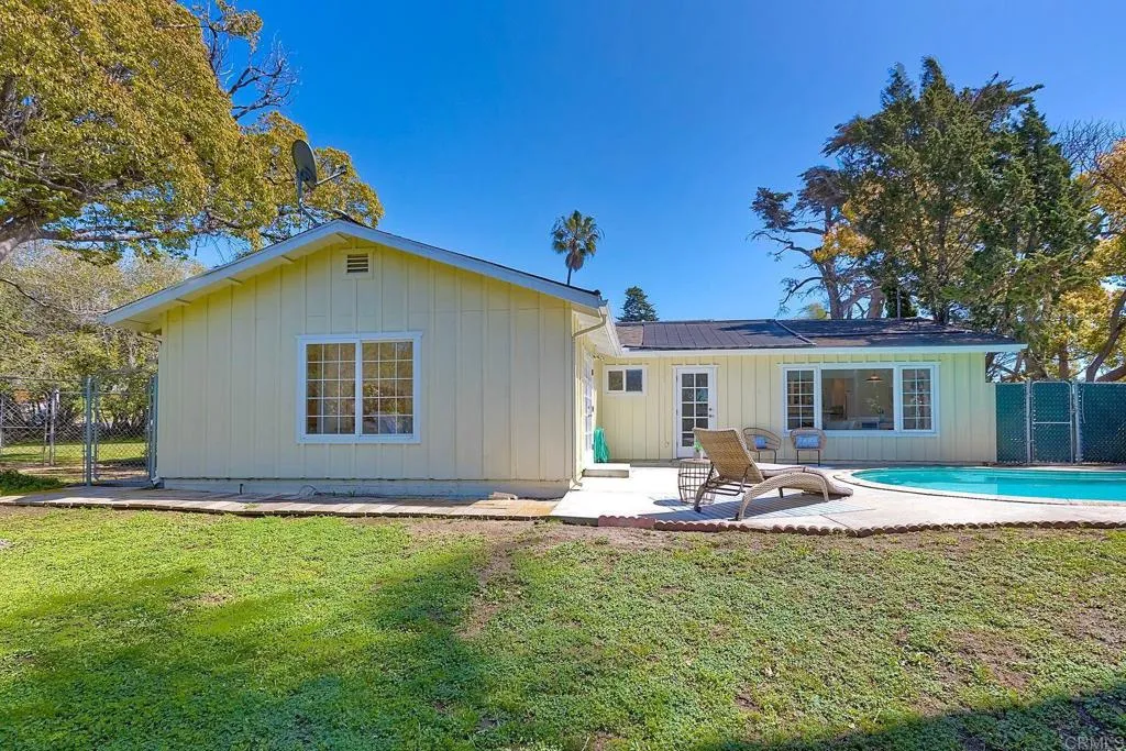 3897 Park Dr.