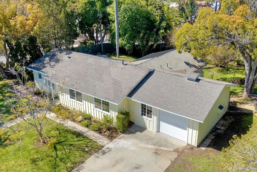 3897 Park Dr.