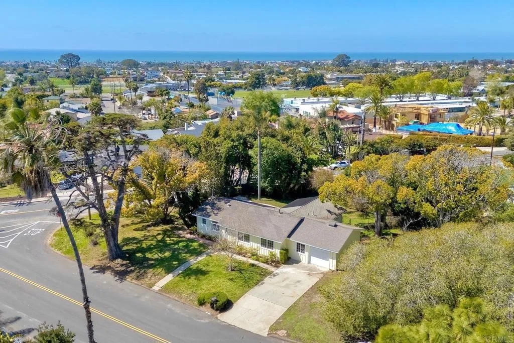 3897 Park Dr.