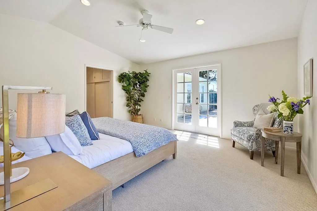 3897 Park Dr.