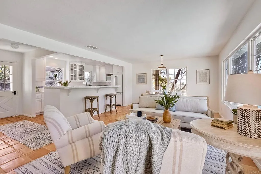 3897 Park Dr.