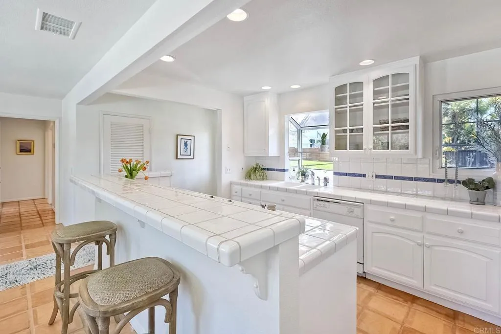 3897 Park Dr.