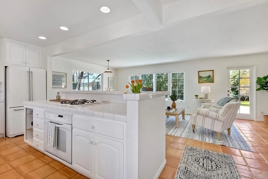 3897 Park Dr.