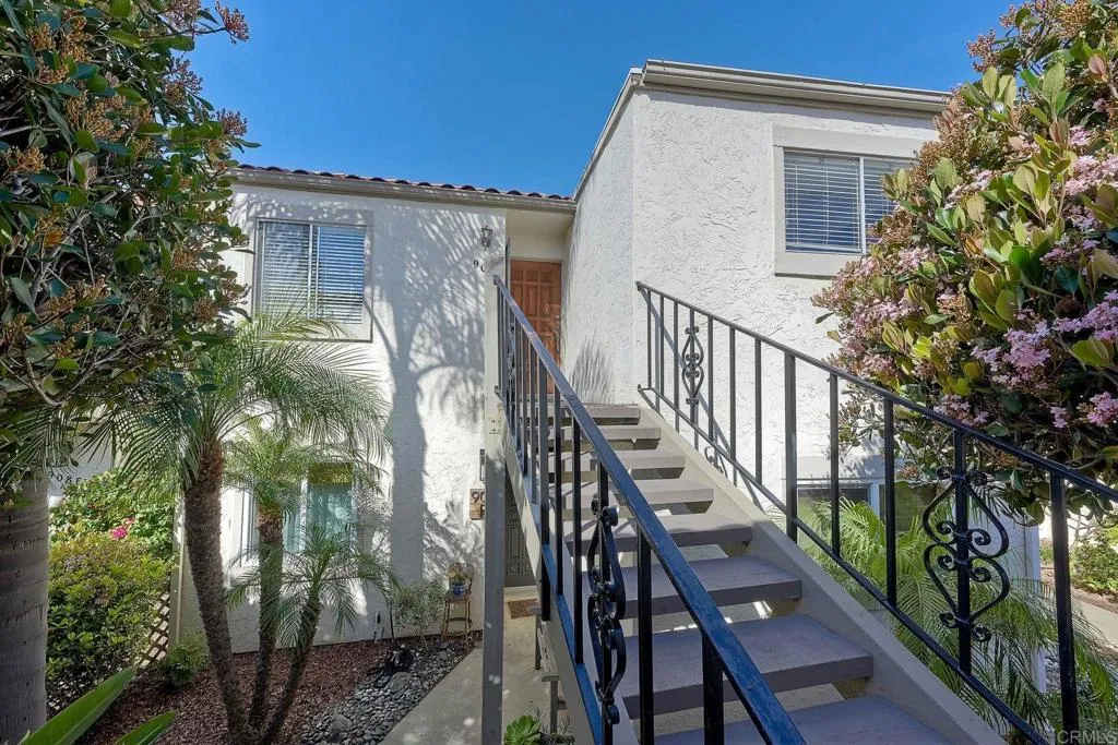908 Caminito Madrigal Street Unit G