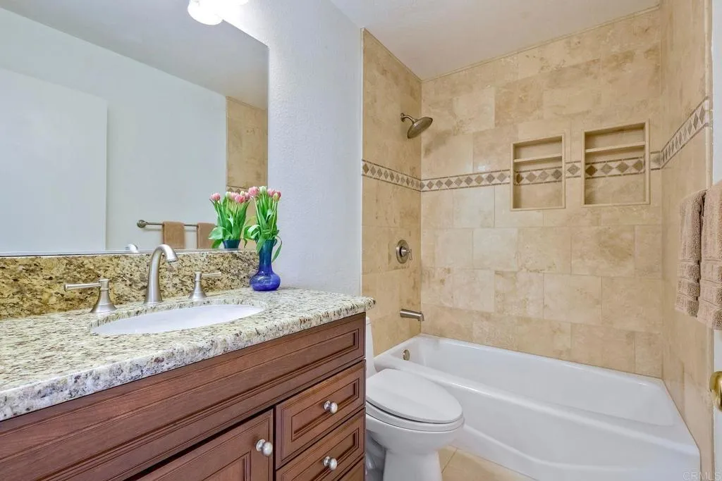 4360 Calle De Vida