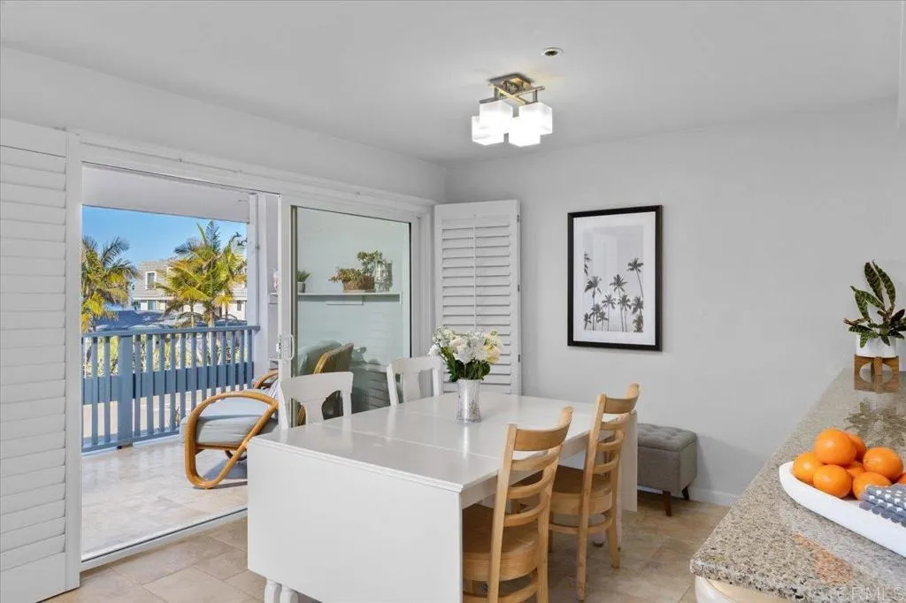 910 N Pacific Street Unit 4