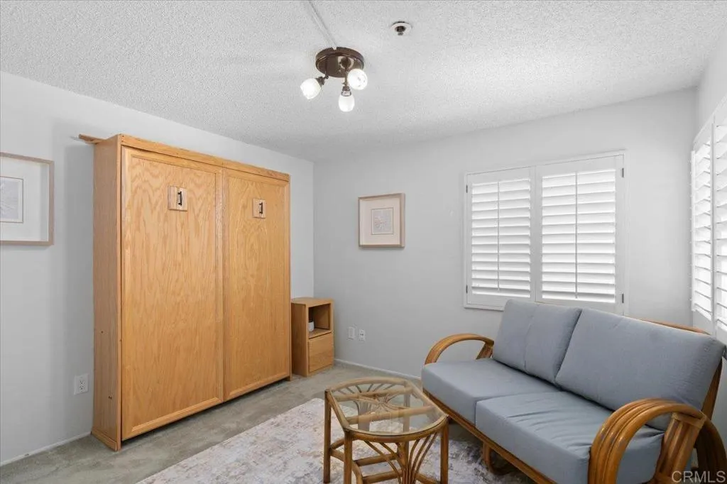 910 N Pacific Street Unit 4