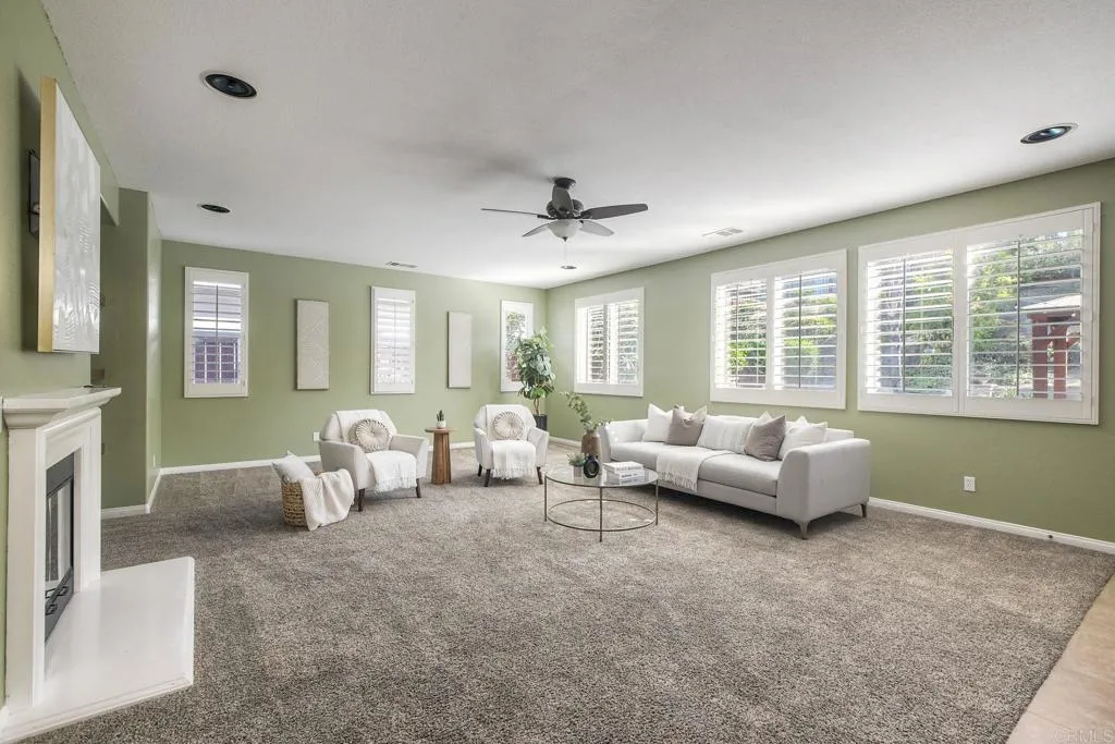 1140 Parkview Dr