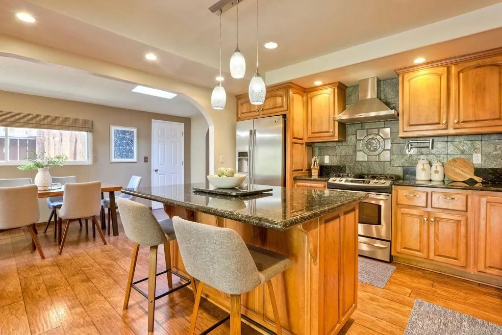 790 Avocado Lane