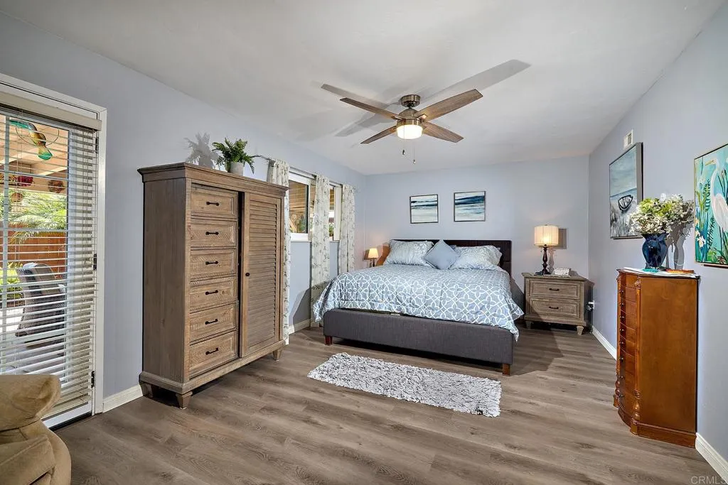 10439 Elmdale