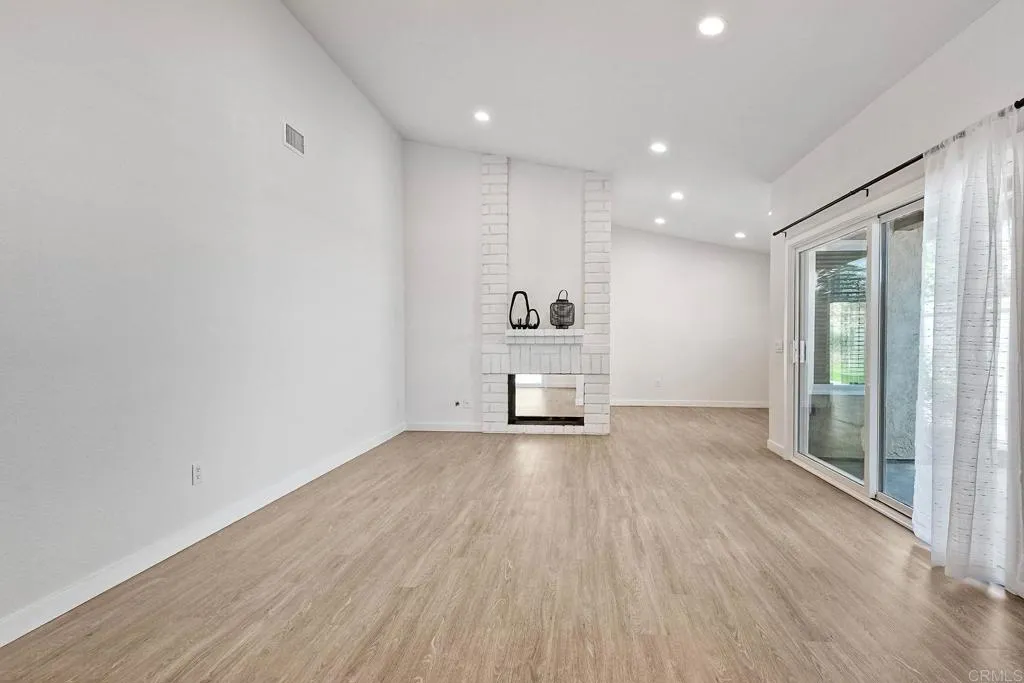 361 Mainsail Road