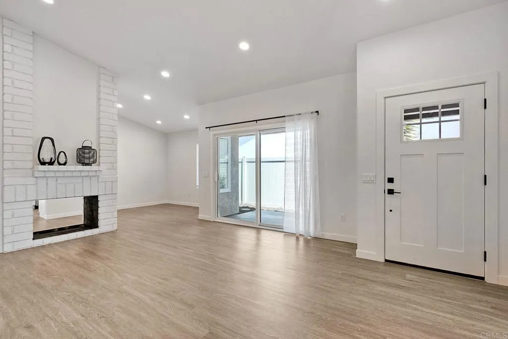 361 Mainsail Road