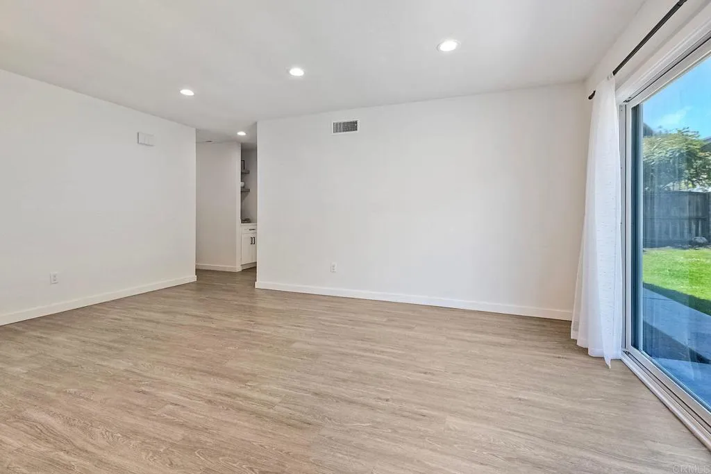 361 Mainsail Road