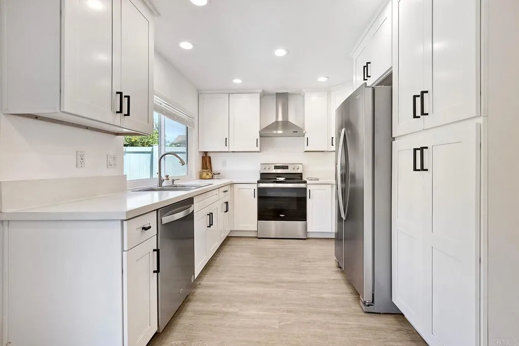 361 Mainsail Road