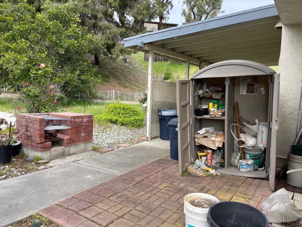 2640 Chestnut Avenue