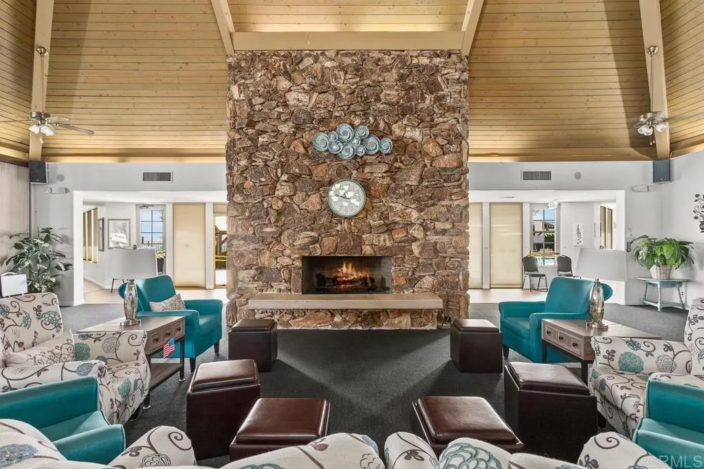 3535 Linda Vista Unit 260