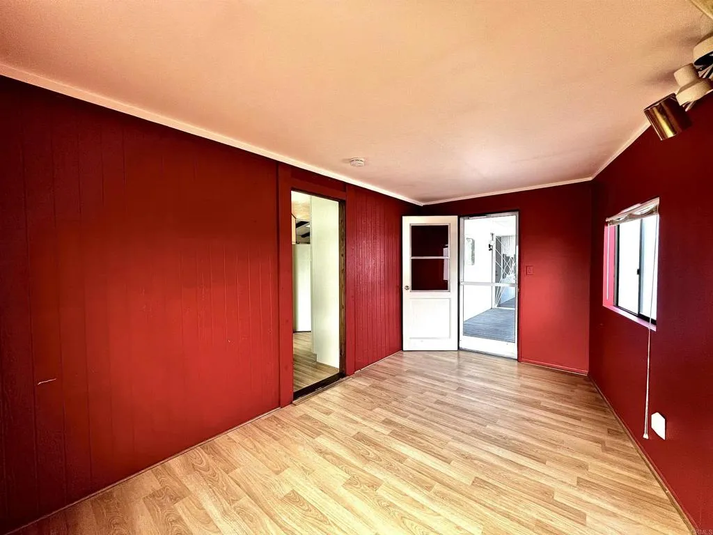 3535 Linda Vista Unit 260