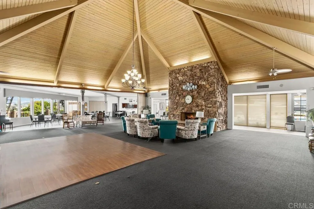 3535 Linda Vista Unit 260