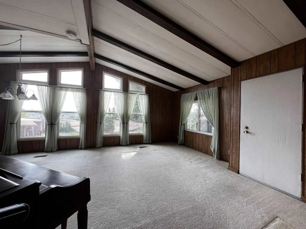 3535 Linda Vista Unit 260