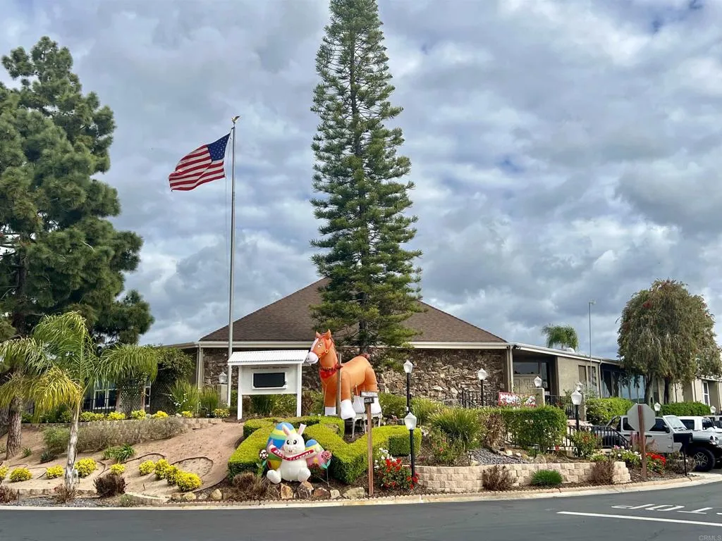 3535 Linda Vista Unit 260