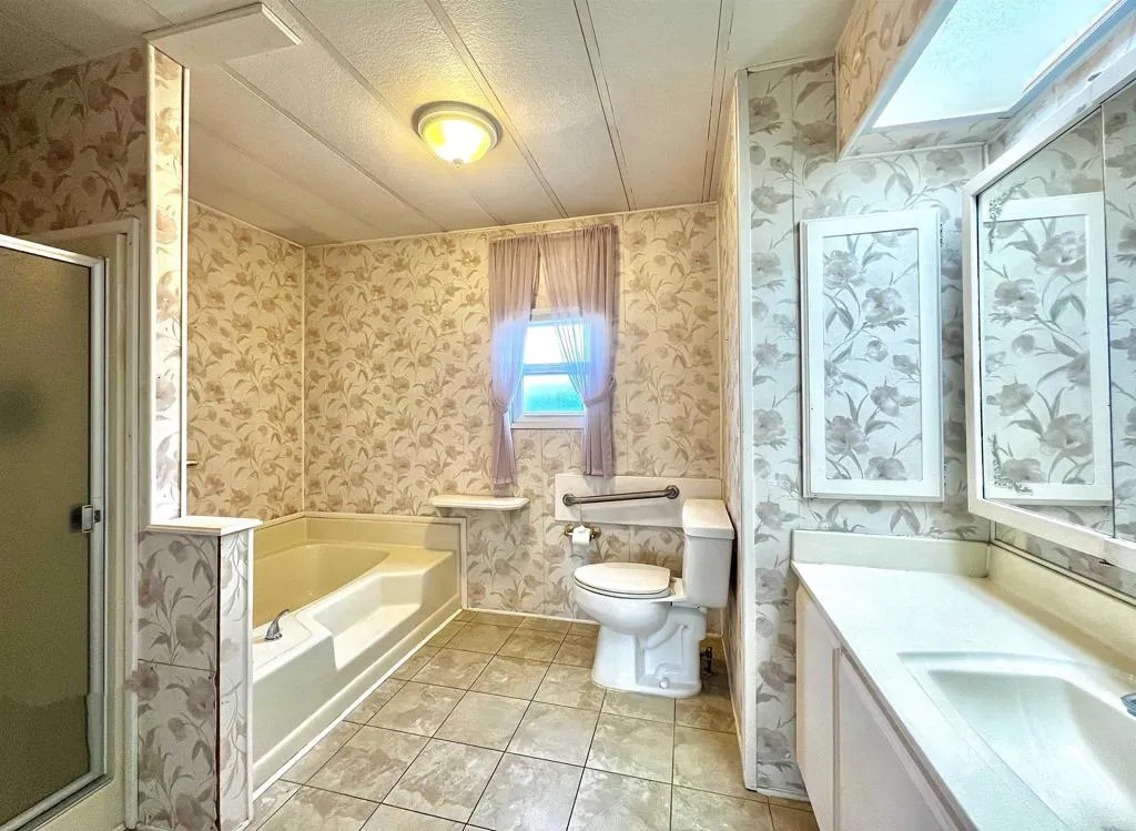 3535 Linda Vista Unit 260