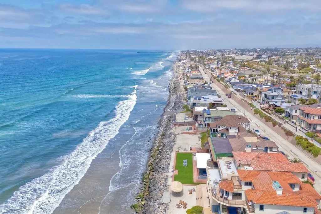 1931 S Pacific Street, Oceanside