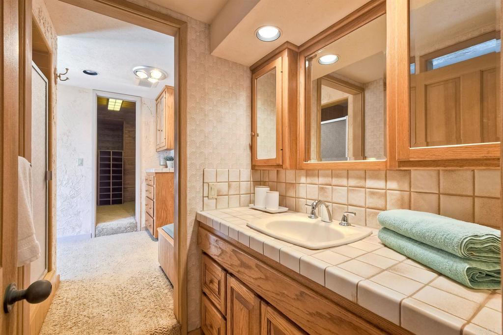 1931 S Pacific Street