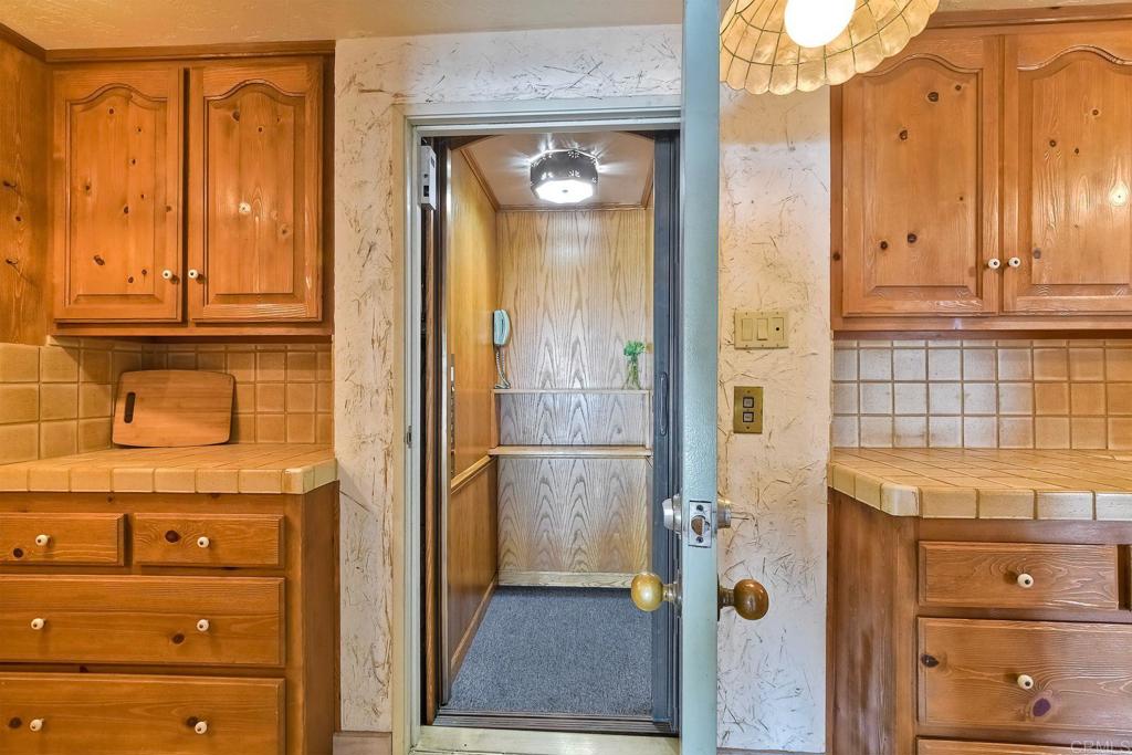 1931 S Pacific Street