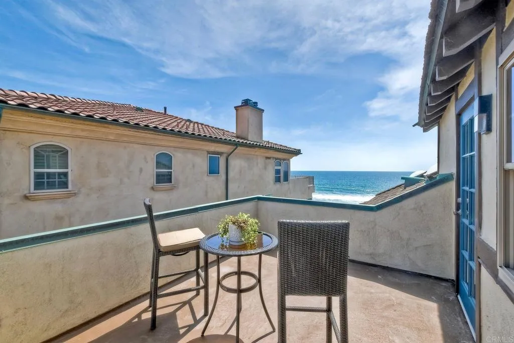 1931 S Pacific Street, Oceanside