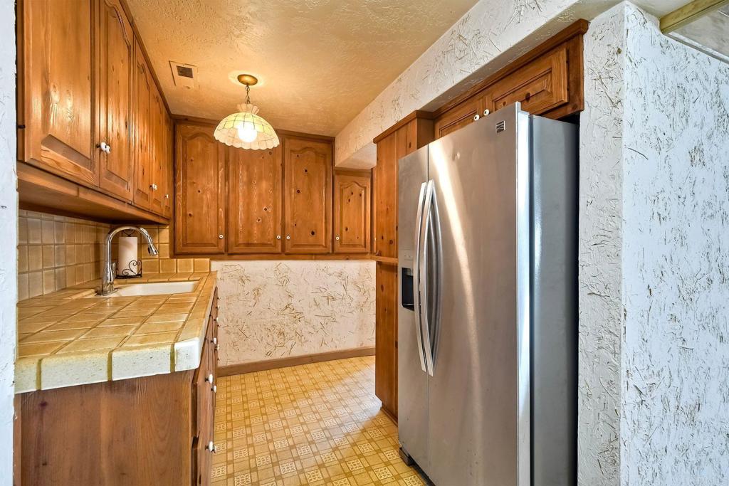 1931 S Pacific Street