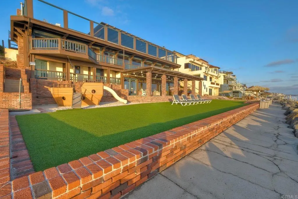 1931 S Pacific Street, Oceanside