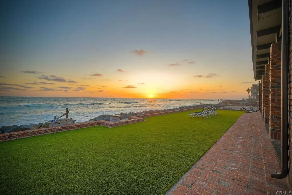 1931 S Pacific Street, Oceanside