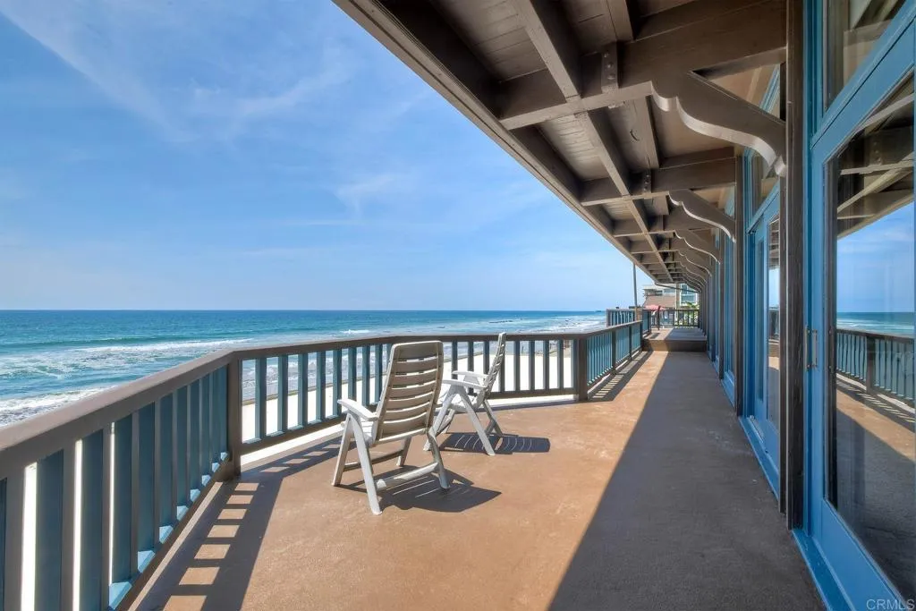 1931 S Pacific Street, Oceanside