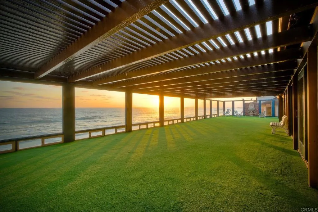 1931 S Pacific Street, Oceanside