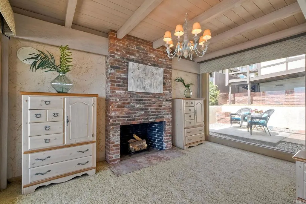 1931 S Pacific Street, Oceanside