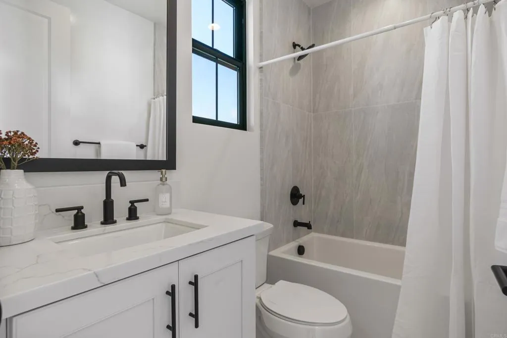 1300 Bergamo Place Unit 101