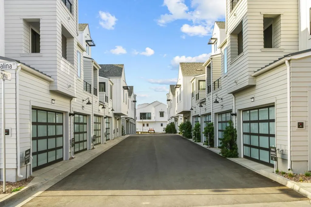 1300 Bergamo Place Unit 101