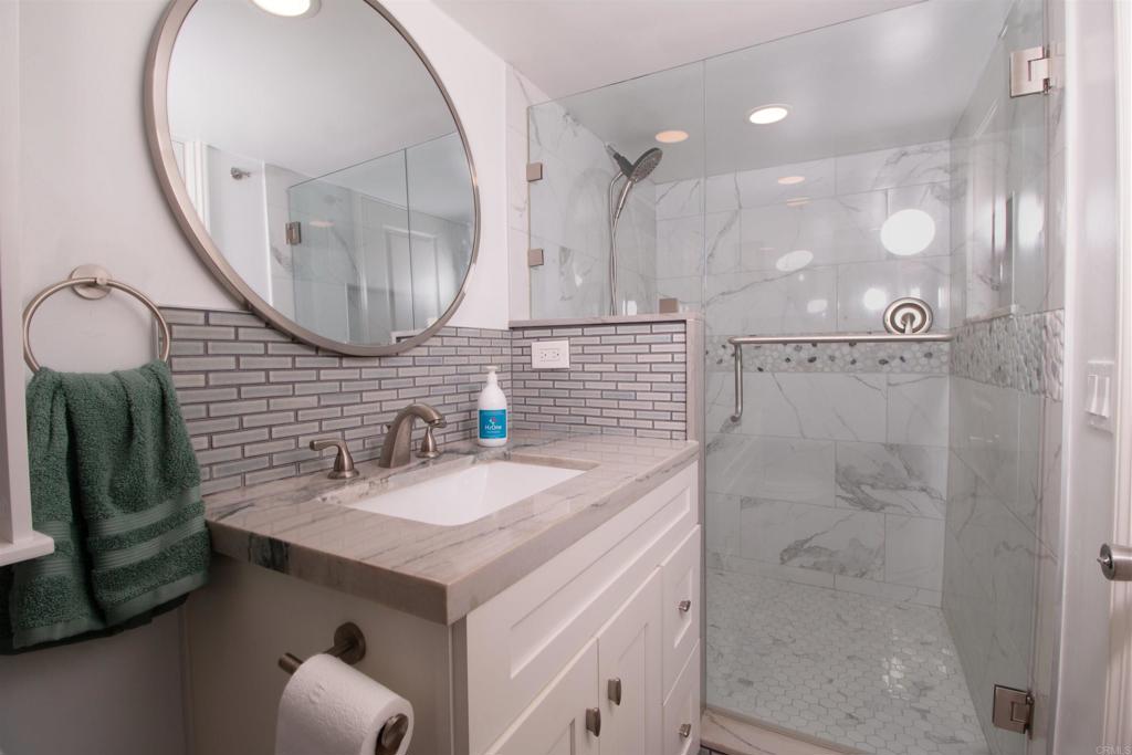 1046 S Cleveland Street 16