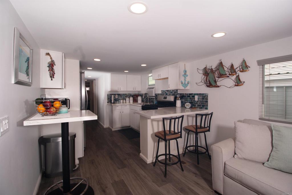 1046 S Cleveland Street 16