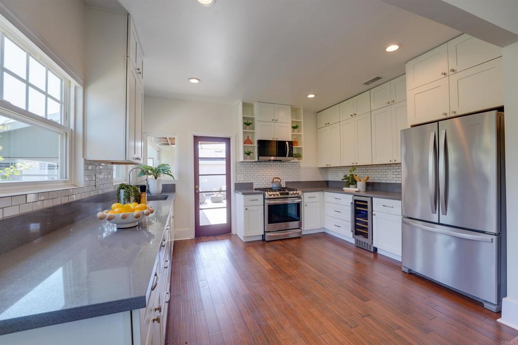 4876 78 34Th Street