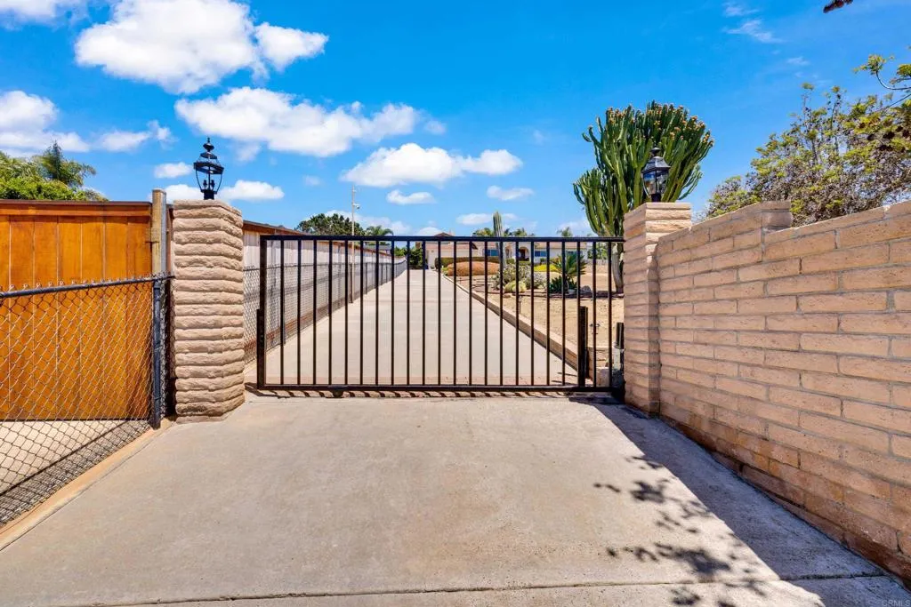 2185 Hawley Drive